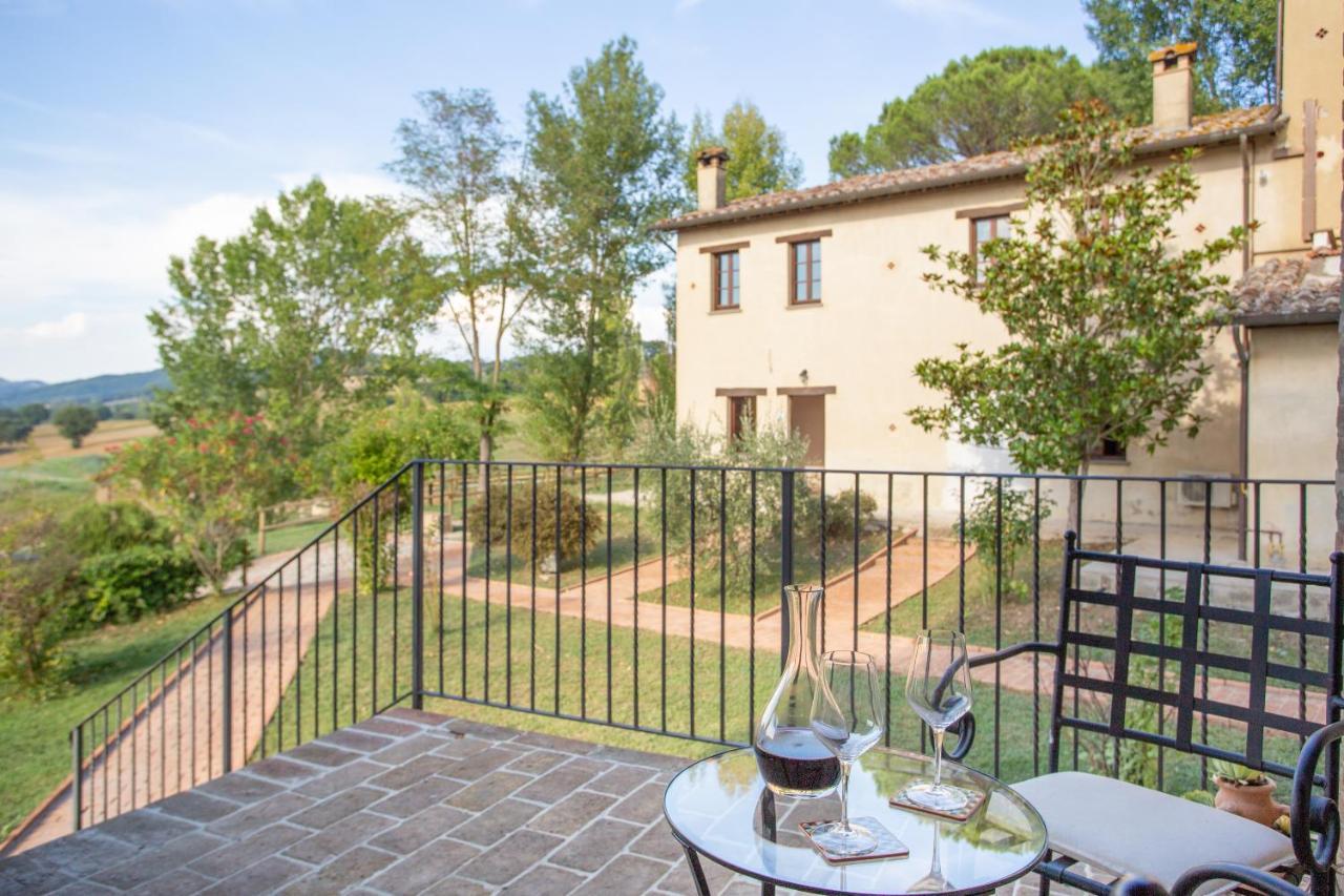 Gh Borgo Pulciano Agriturismo Монтоне Екстер'єр фото