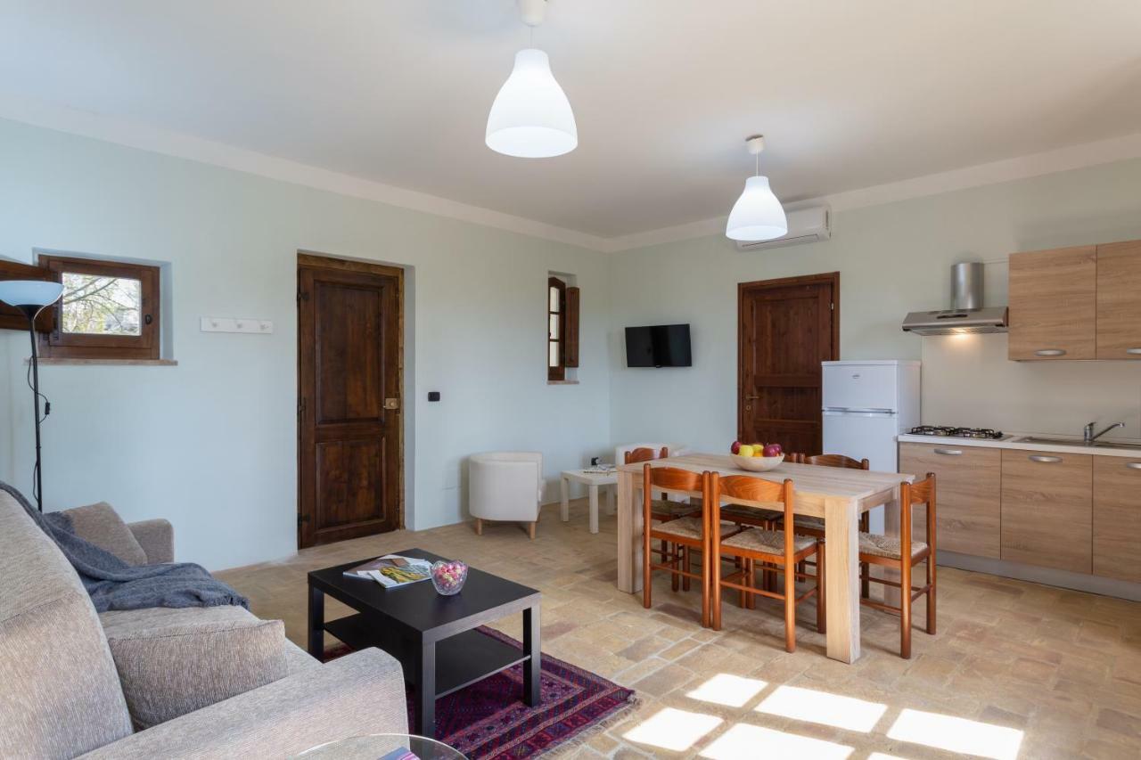 Gh Borgo Pulciano Agriturismo Монтоне Екстер'єр фото