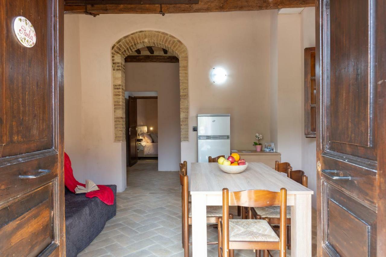 Gh Borgo Pulciano Agriturismo Монтоне Екстер'єр фото