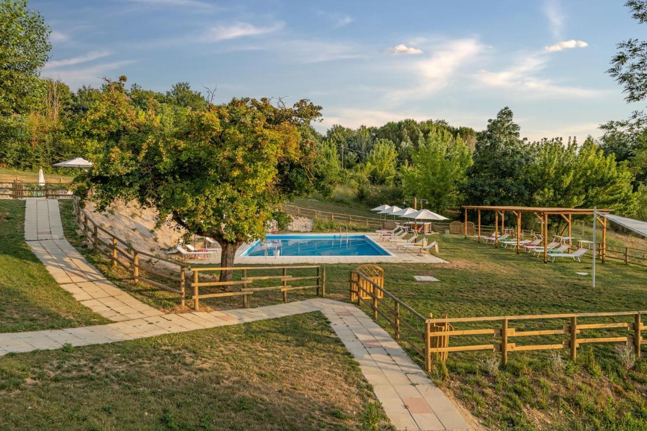 Gh Borgo Pulciano Agriturismo Монтоне Екстер'єр фото